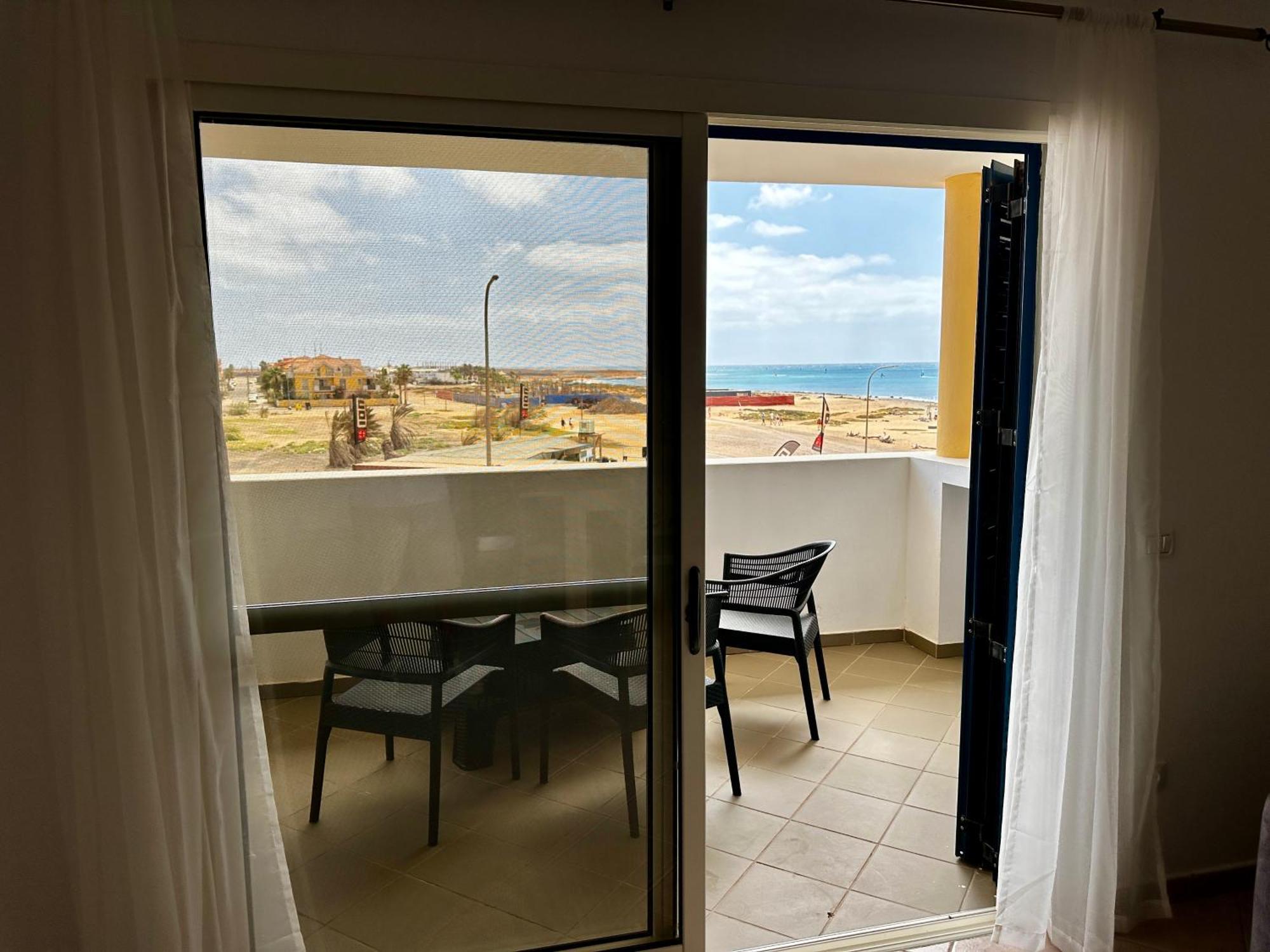 Apartment Leme Bedje - By Bobbywashere *